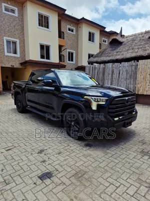 Toyota Tundra Limited CrewMax 4WD SB w/6.5' Bed 2025 Black