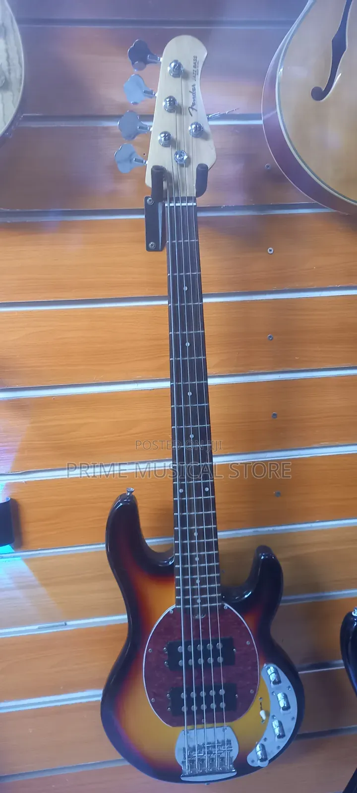 Fender 5 Strings Active Jazz Bass Guitar
