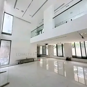 5bdrm Duplex in Banana Island for sale