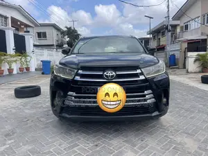 Toyota Highlander XLE V6 4x4 (3.5L 6cyl 6A) 2016 Black