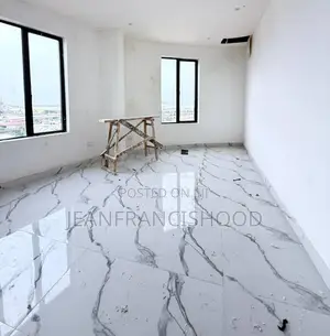 4bdrm Maisonette in 1004 for Sale
