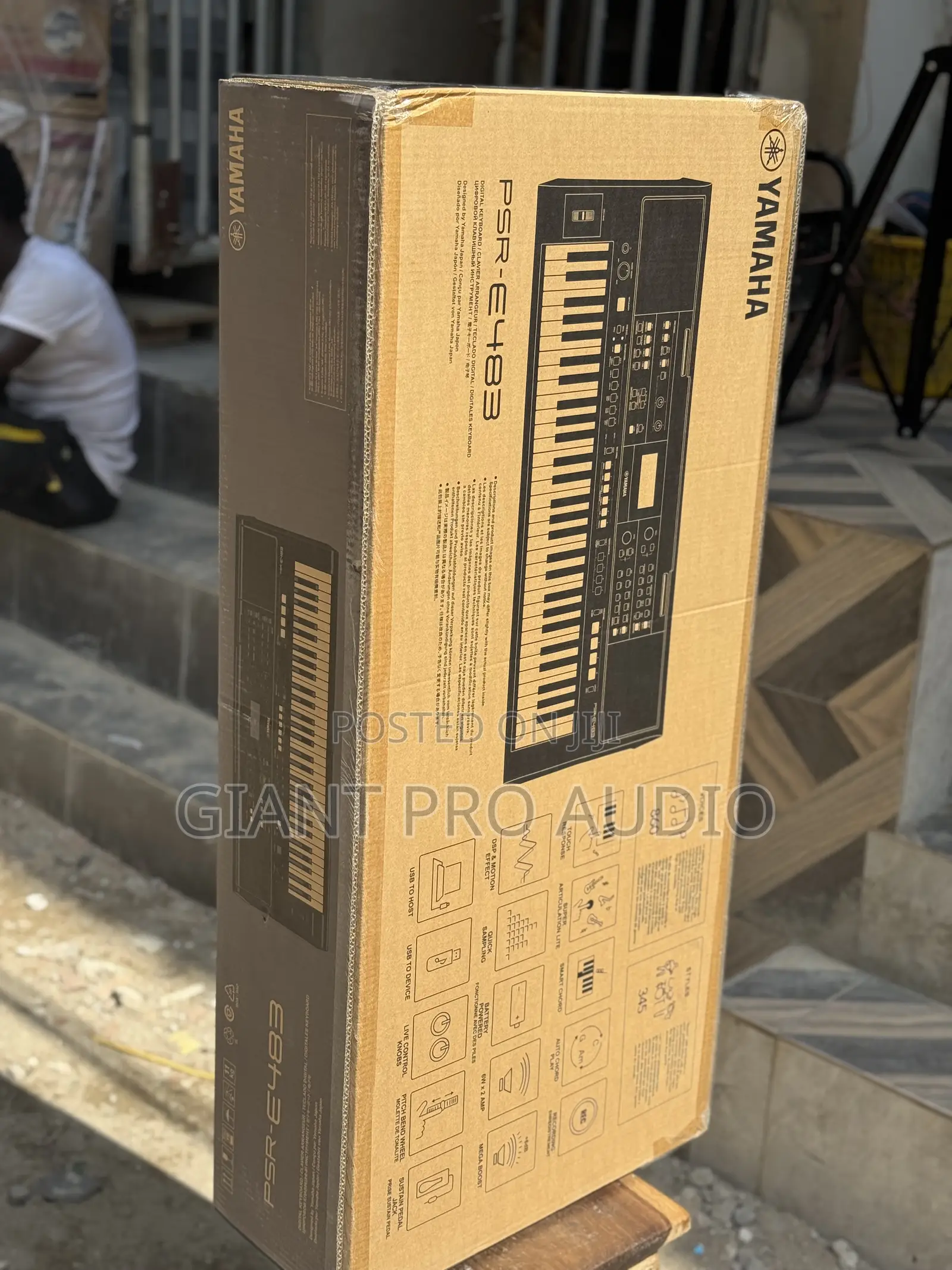 Yamaha PSR-E483 Keyboard