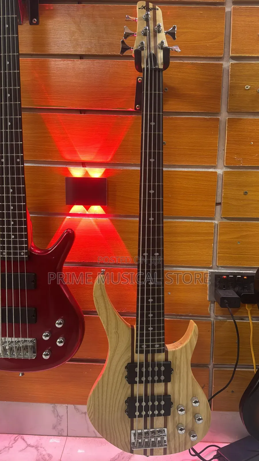 Magna Mh5 Active 5 Strings Bass Guitar