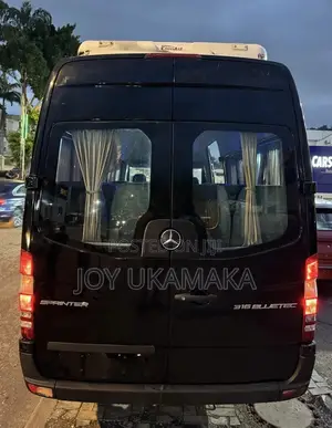 Mercedes-Benz Sprinter 2015 Black