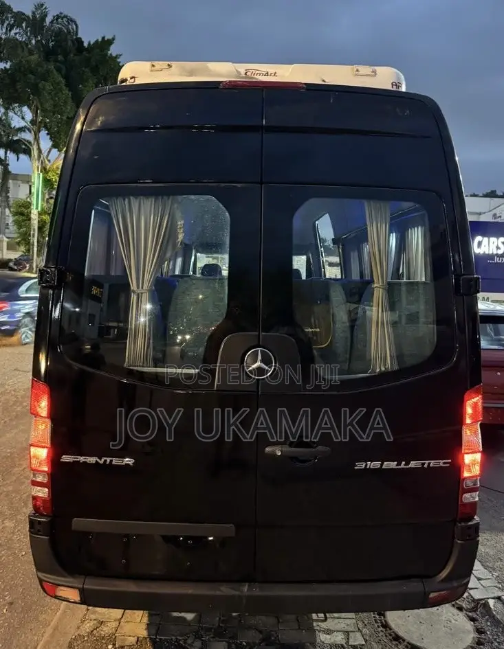 Mercedes-Benz Sprinter 2015 Black