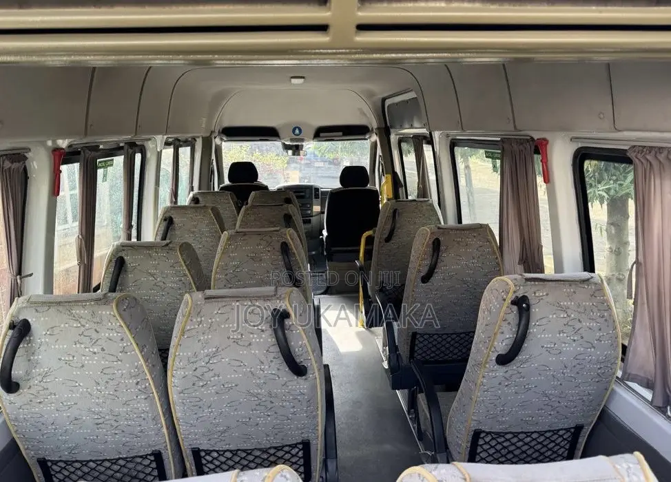 Mercedes-Benz Sprinter 2015 Black