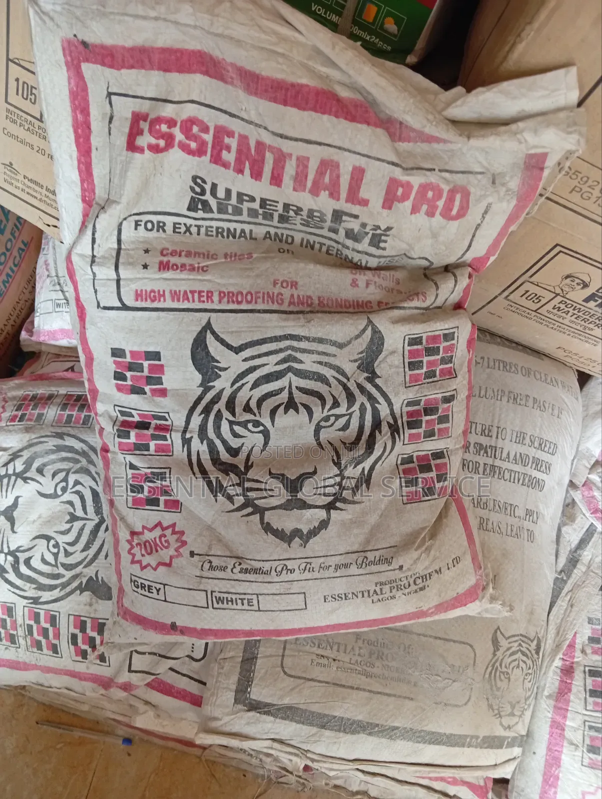 Essential Pro Super Fix Adhesive