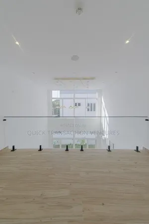 4bdrm Duplex in Pinnock Beach Estate, Osapa london for rent