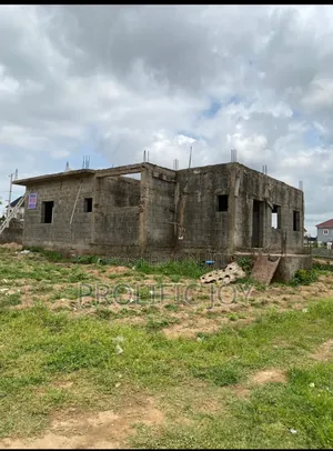 4bedroom Duplex in Lailai's Court Estate Lugbe for Sale
