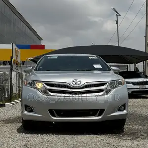 Toyota Venza AWD 2012 Silver