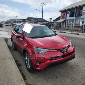 Toyota RAV4 2016 Red