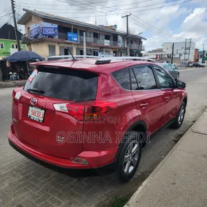Toyota RAV4 2016 Red