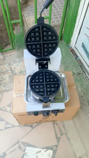 Rotating Waffle Baker