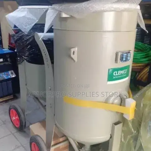 Clemco Brand Industrial Sandblasting Pot