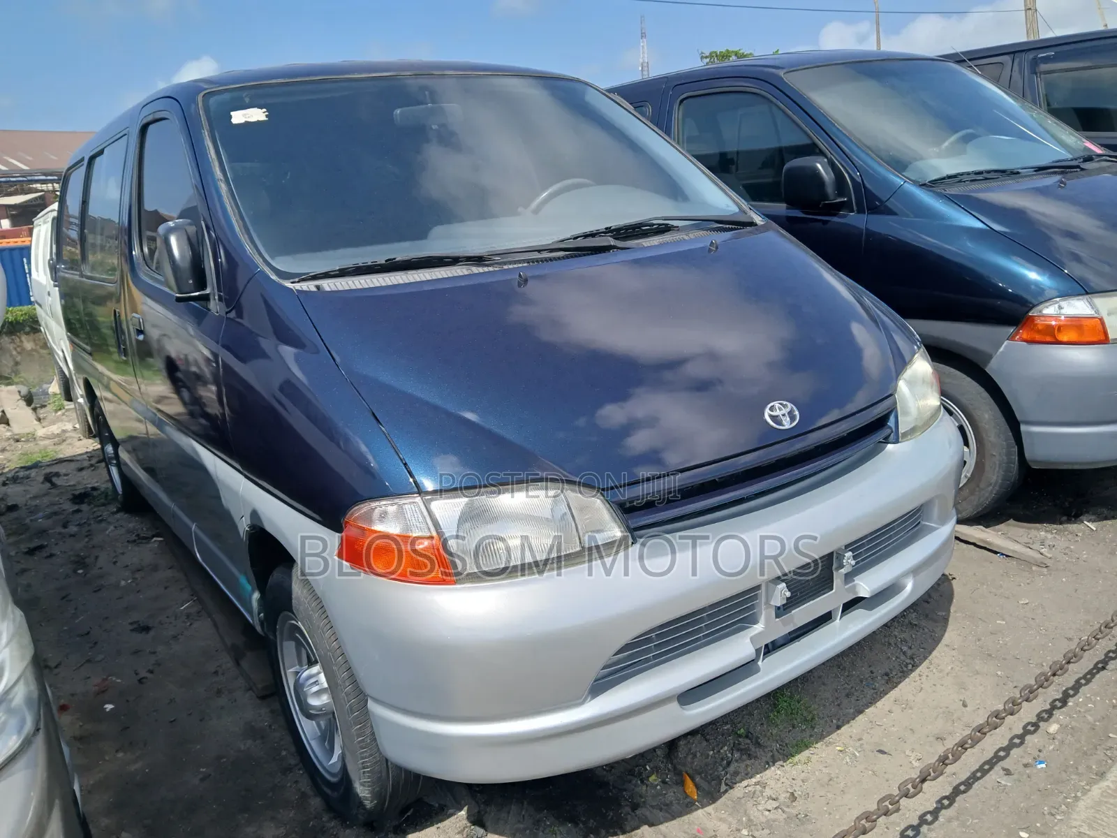 Toyota HiAce 2003 Green