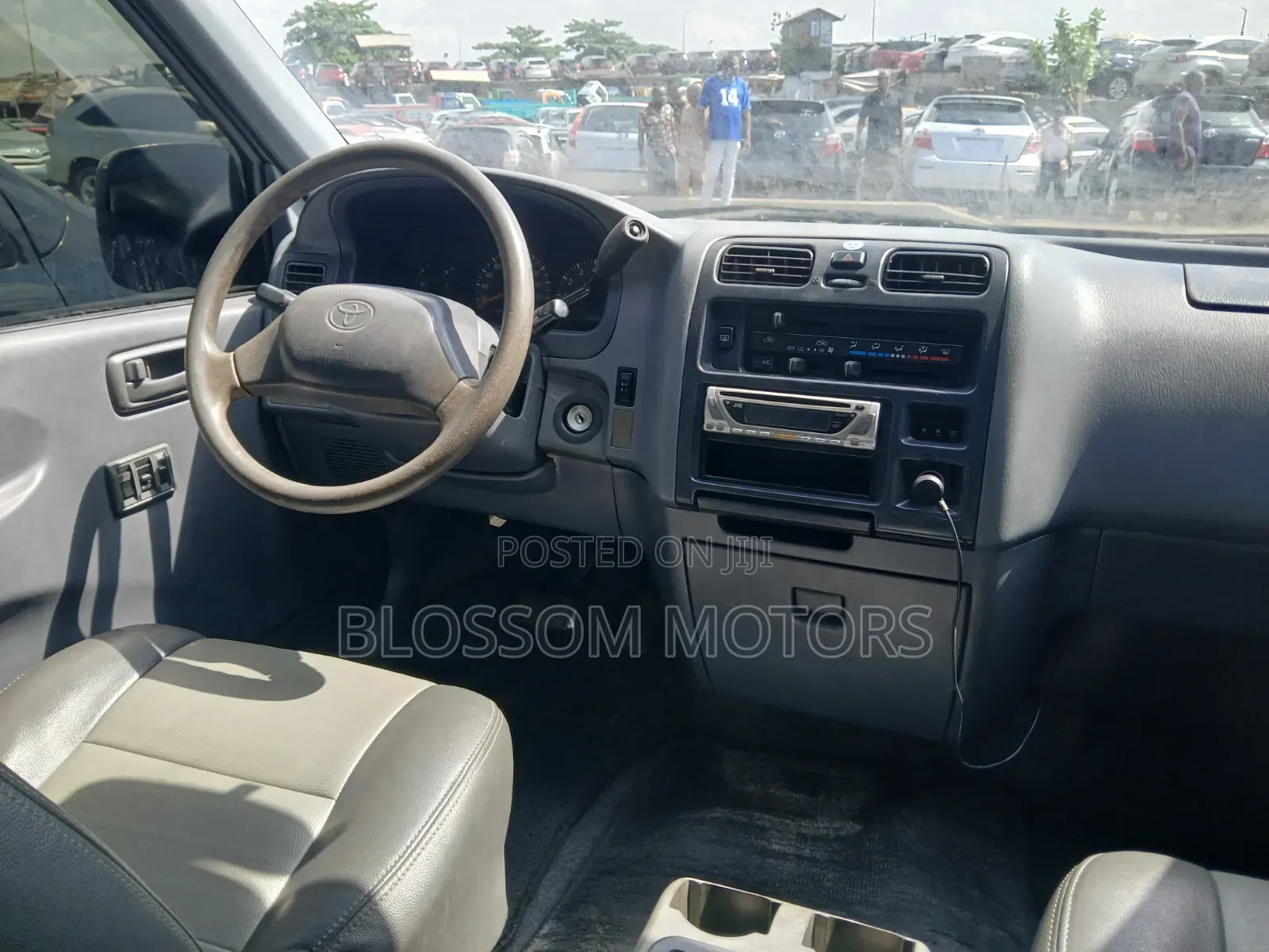 Toyota HiAce 2003 Green