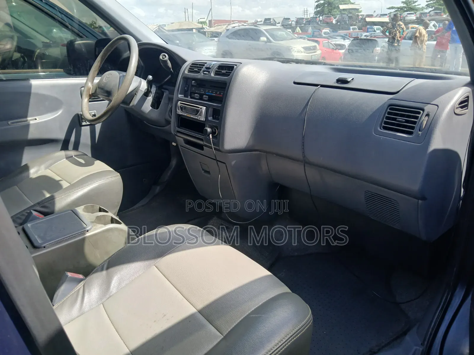 Toyota HiAce 2003 Green