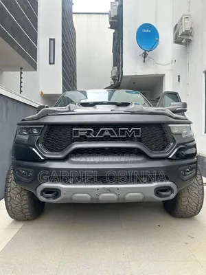 RAM 1500 TRX Crew Cab 4WD SB 2023 Black