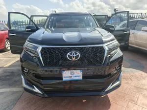 Toyota Land Cruiser Prado 2022 Black