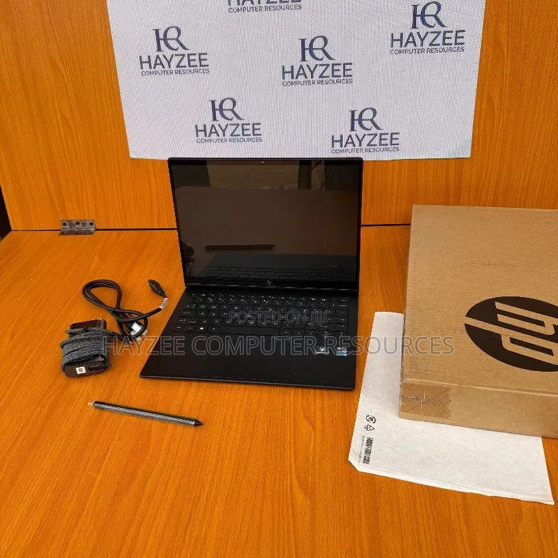 Laptop HP Dragonfly Folio 16GB Intel Core i7 SSD 1T