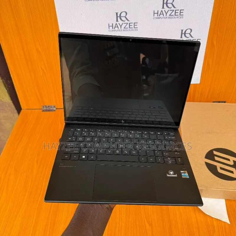 Laptop HP Dragonfly Folio 16GB Intel Core i7 SSD 1T