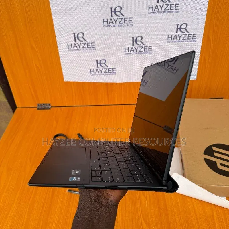 Laptop HP Dragonfly Folio 16GB Intel Core i7 SSD 1T