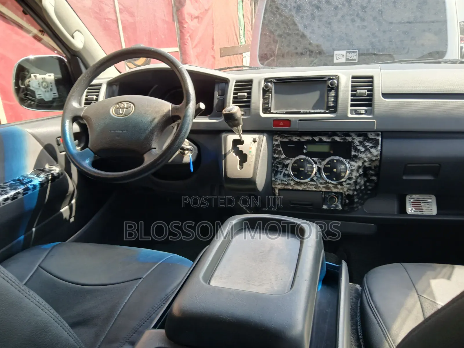 Toyota HiAce 2012 Grey