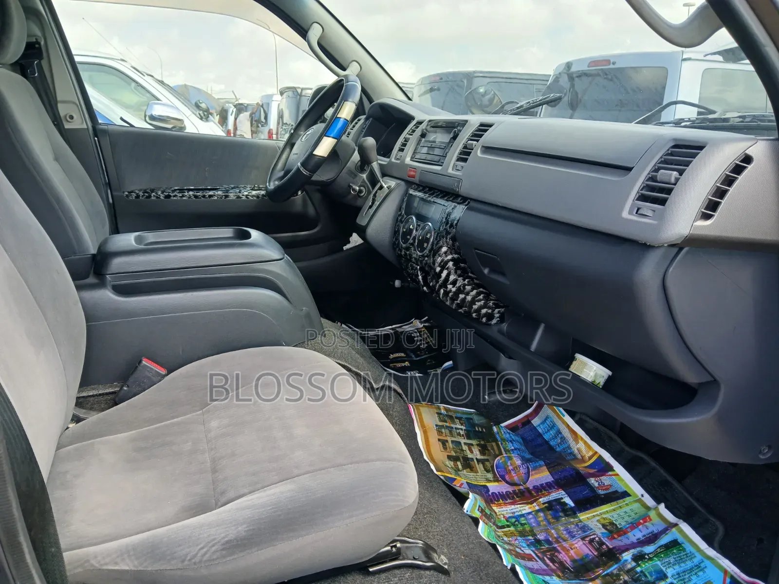 Toyota HiAce 2012 Grey