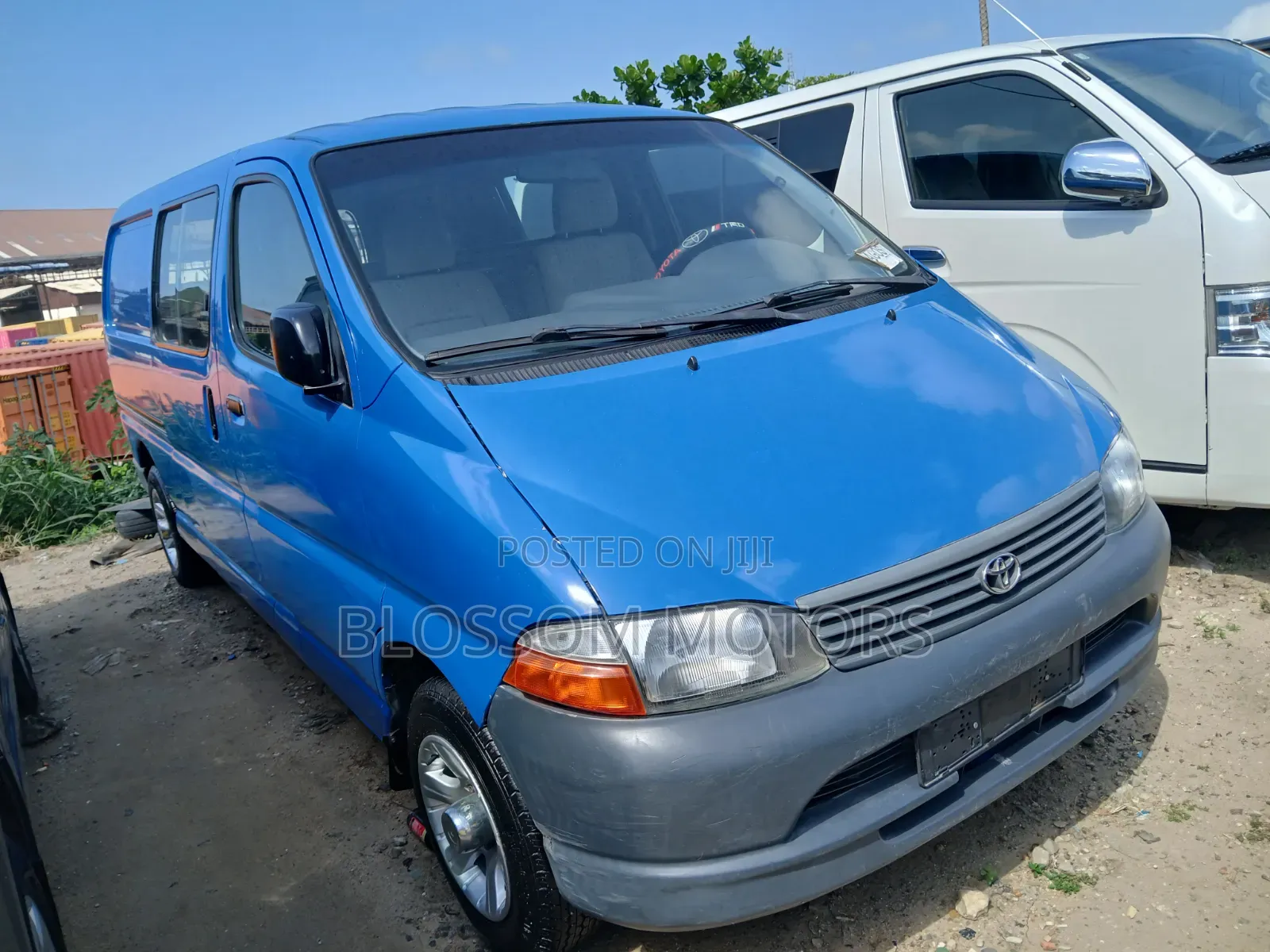 Toyota HiAce 2004 Blue