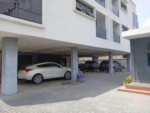 Furnished 3bdrm Apartment in Lekki Phase 1 for sale