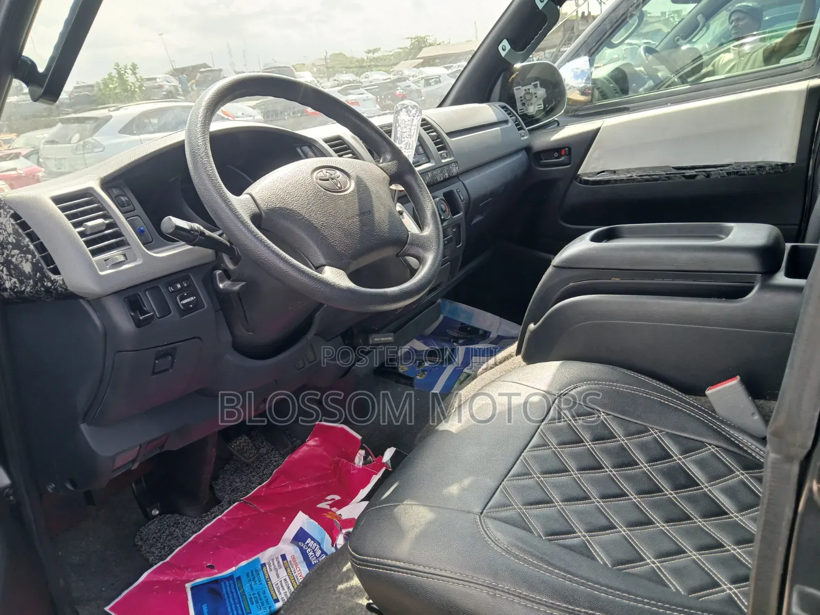 Toyota HiAce 2012 Grey