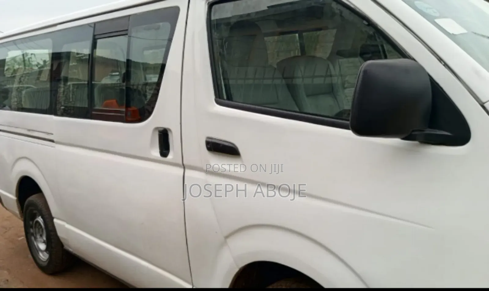 Toyota HiAce 2010 White
