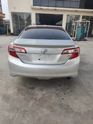 Toyota Camry 2012 Silver