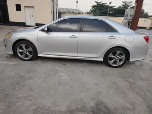 Toyota Camry 2012 Silver