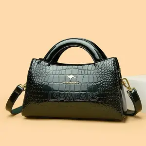 New Handbag With Crocodile Pattern, Green Colour, Trendy And Simple