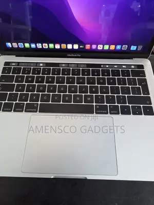 Desktop Computer Apple Mac Pro 8GB Intel Core i5 SSD 512GB