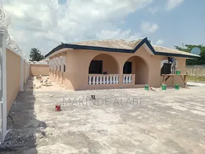 Furnished 4bdrm Bungalow in Osogbo for rent