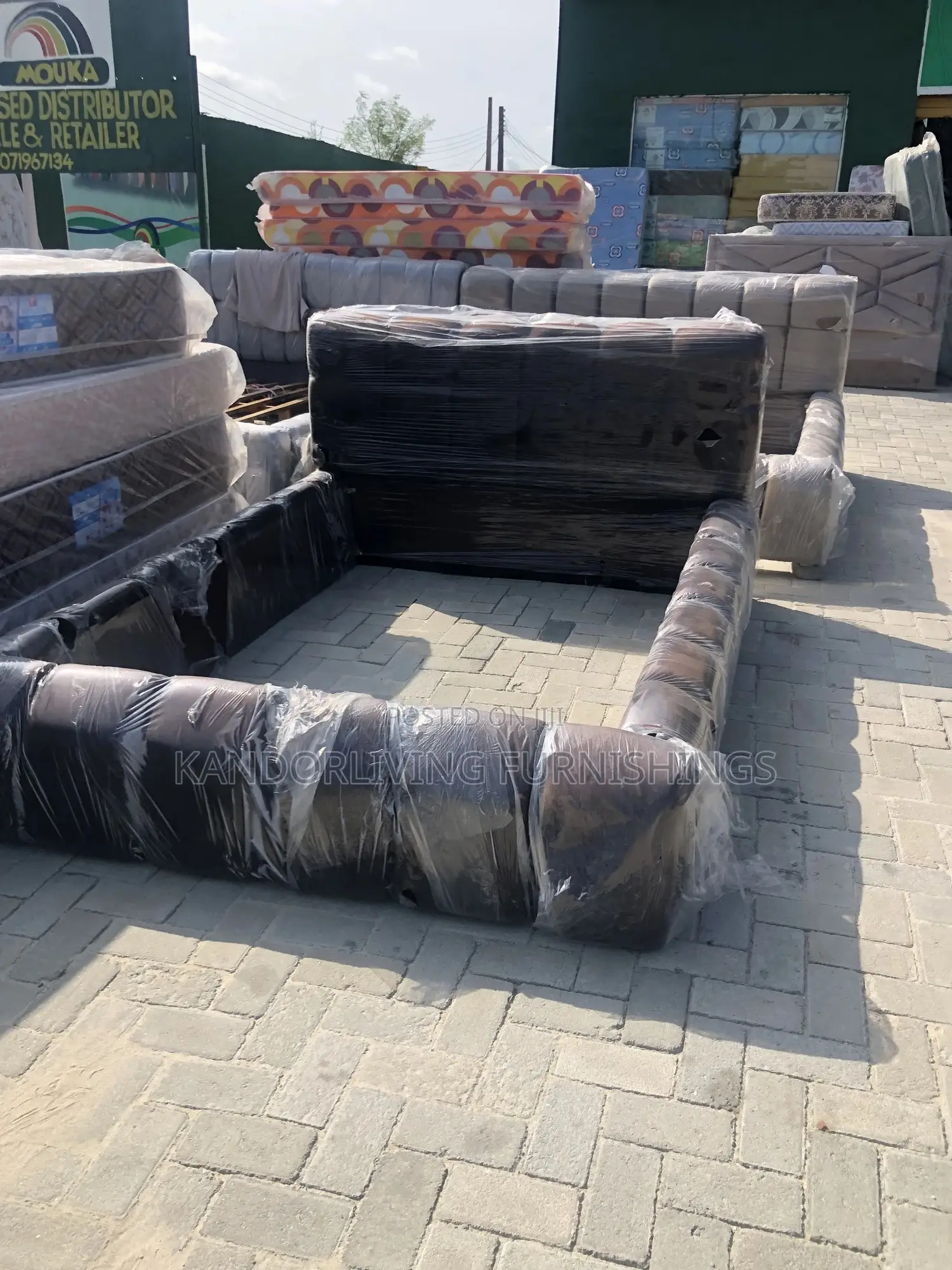 Puffy Design 4.5 by 6 Bed Frame