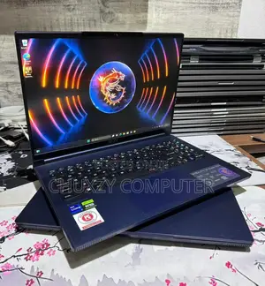 Laptop MSI Stealth 16 Studio A13VG 32GB Intel Core i7 SSD 1T