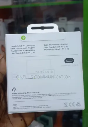 Apple Thunderbolt 5 Pro Cable 1m