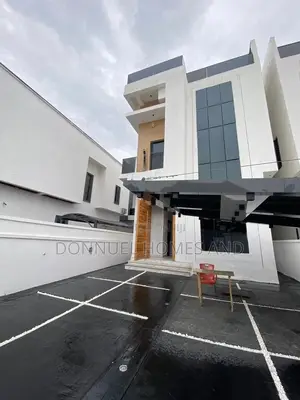 5bdrm Duplex in Lekki Expressway for sale