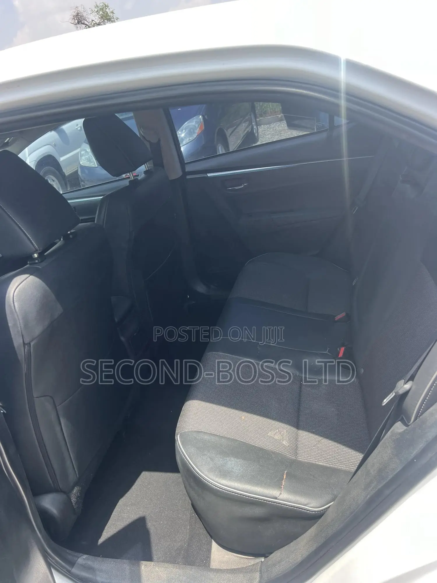 Toyota Corolla S 4dr Sedan (1.8L 4cyl CVT) 2015 White