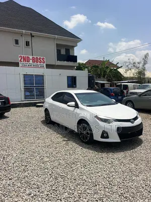 Toyota Corolla S 4dr Sedan (1.8L 4cyl CVT) 2015 White
