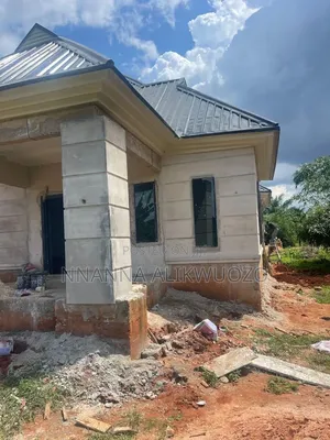 3bdrm House in Na, Uhunmwonde for sale