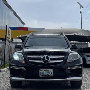 Mercedes-Benz GLK-Class 350 2011 Black