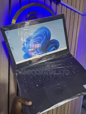 New Laptop Dell Latitude 3490 8GB Intel Core i5 SSD 128GB