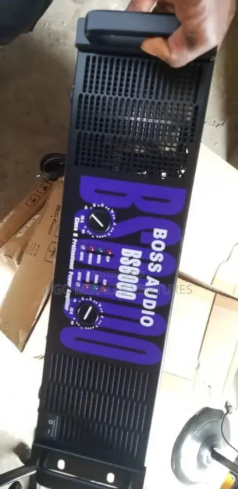 Boss Audio Power Amplifier