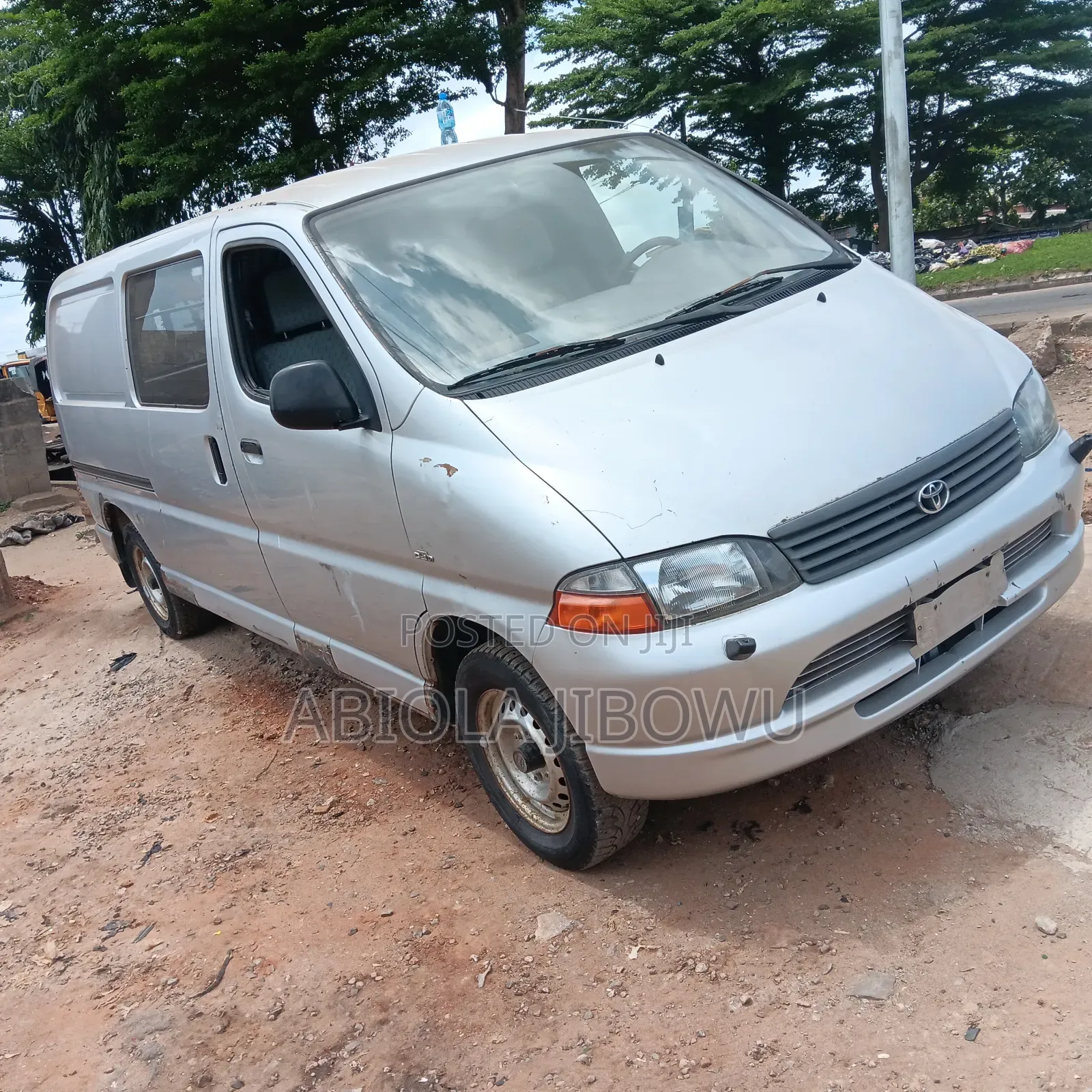 Toyota HiAce 2006 Grey