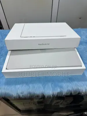 New Laptop Apple MacBook Air 2024 M3 15-inch 16GB Apple M3 SSD 256GB