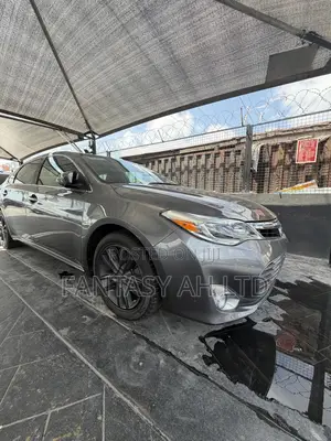 Toyota Avalon XLE 4dr Sedan (3.5L 6cyl 6A) 2014 Gray